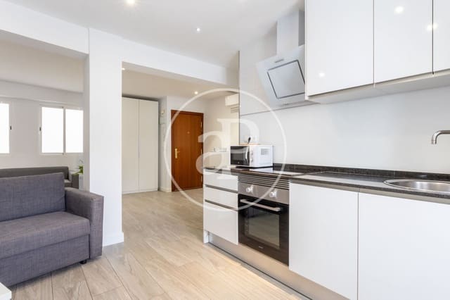 Lejlighed til leje i El Calvari, Valencia by - € 1.200 (Ref: 9504360)