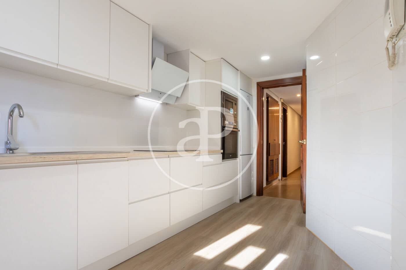 2 bedroom Apartment for rent in Valencia city - € 1,950 (Ref: 9508948)
