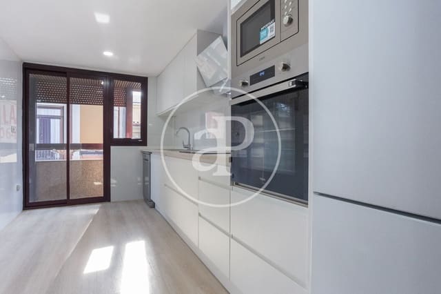 2 bedroom Apartment for rent in Sant Francesc, Valencia city - € 1,950 (Ref: 9508948)