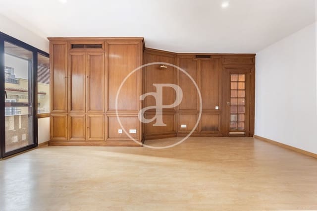 2 bedroom Apartment for rent in Sant Francesc, Valencia city - € 1,950 (Ref: 9508948)