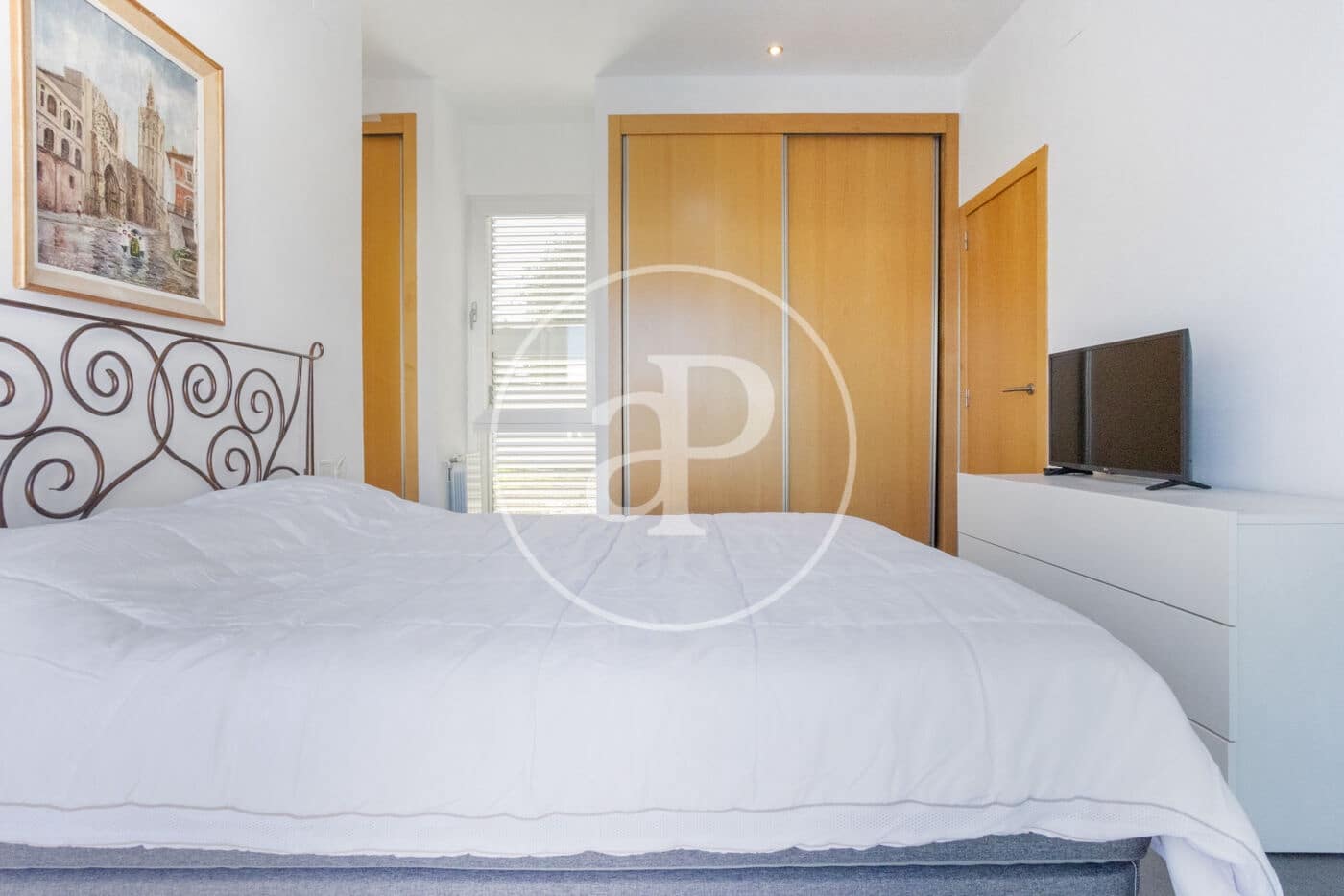 4 slaapkamer Villa te koop in Moncada met zwembad - € 637.000 (Ref: 9508950)