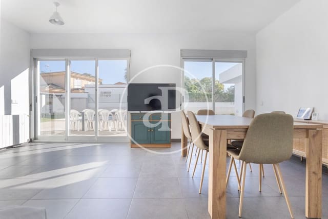 4 slaapkamer Villa te koop in Moncada met zwembad - € 637.000 (Ref: 9508950)