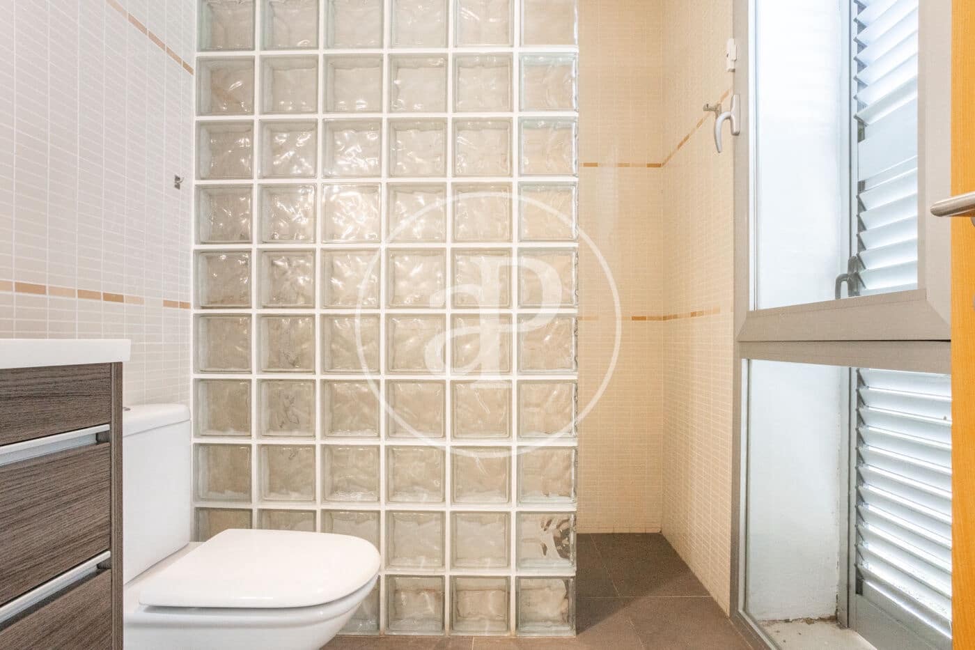 4 slaapkamer Villa te koop in Moncada met zwembad - € 637.000 (Ref: 9508950)