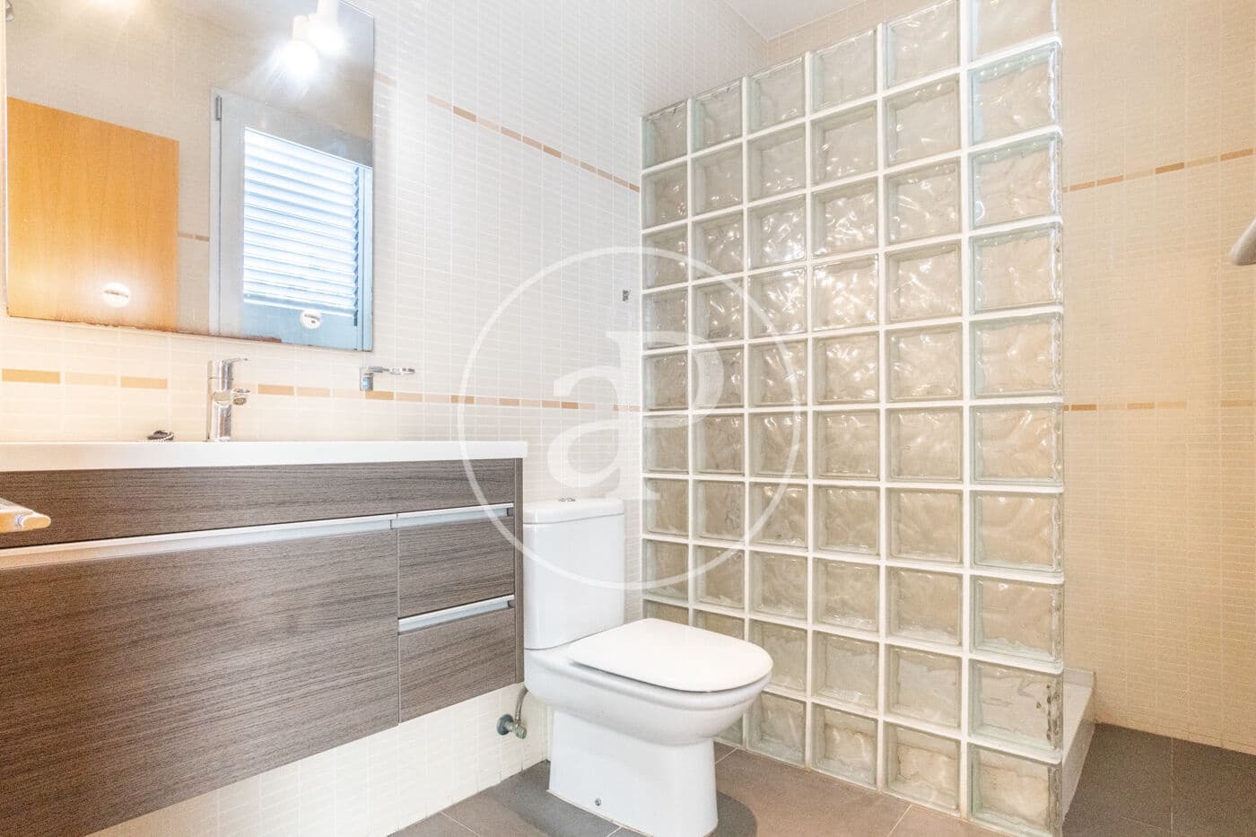 4 slaapkamer Villa te koop in Moncada met zwembad - € 637.000 (Ref: 9508950)