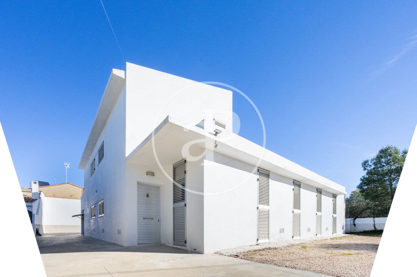 4 slaapkamer Villa te koop in Moncada met zwembad - € 637.000 (Ref: 9508950)