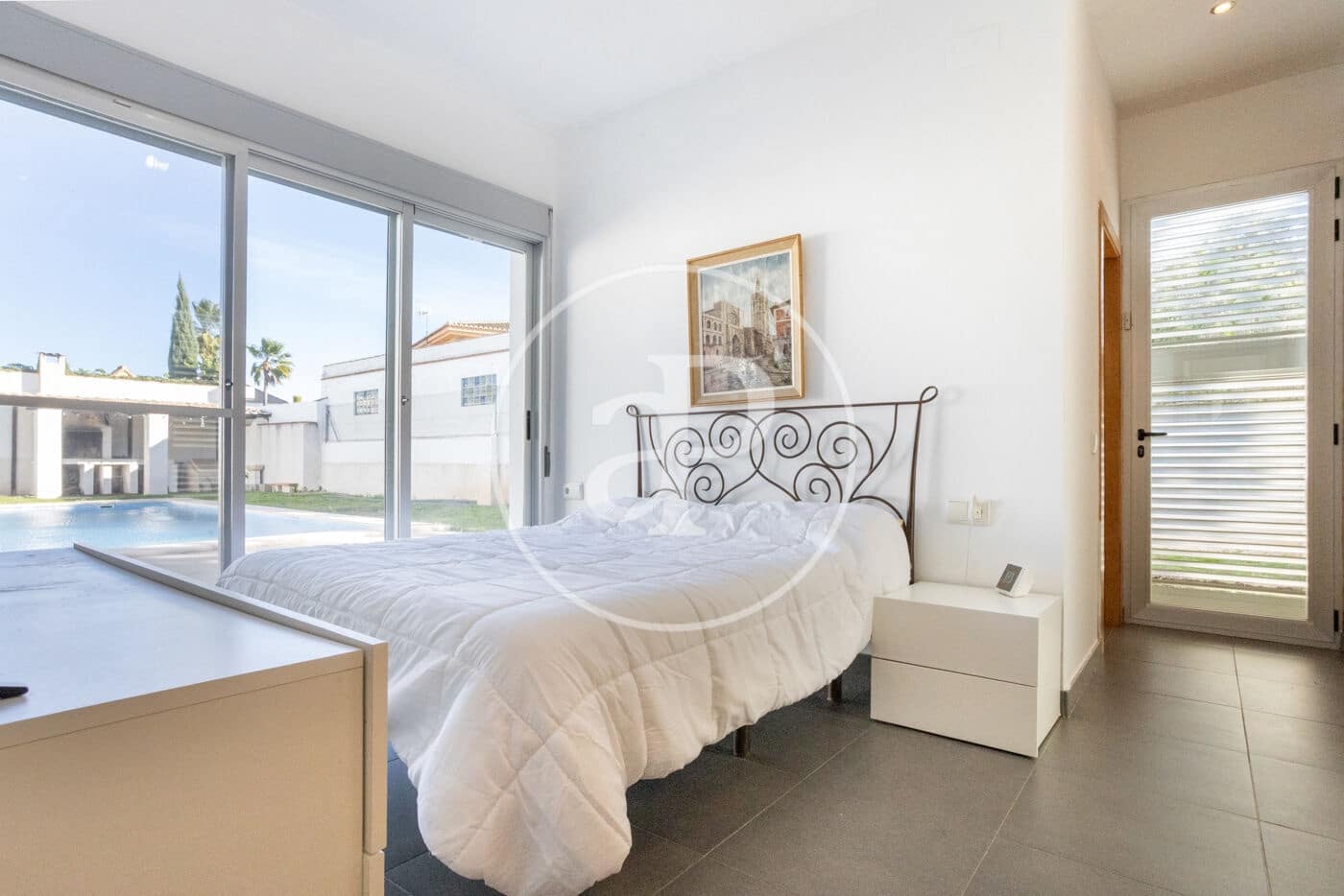 4 slaapkamer Villa te koop in Moncada met zwembad - € 637.000 (Ref: 9508950)