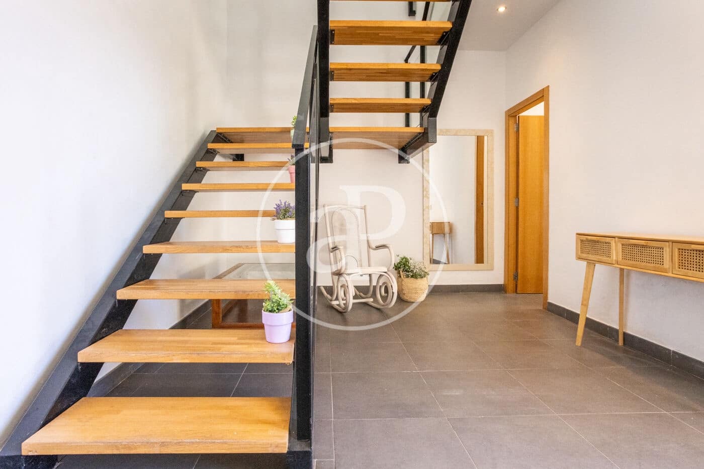 4 slaapkamer Villa te koop in Moncada met zwembad - € 637.000 (Ref: 9508950)