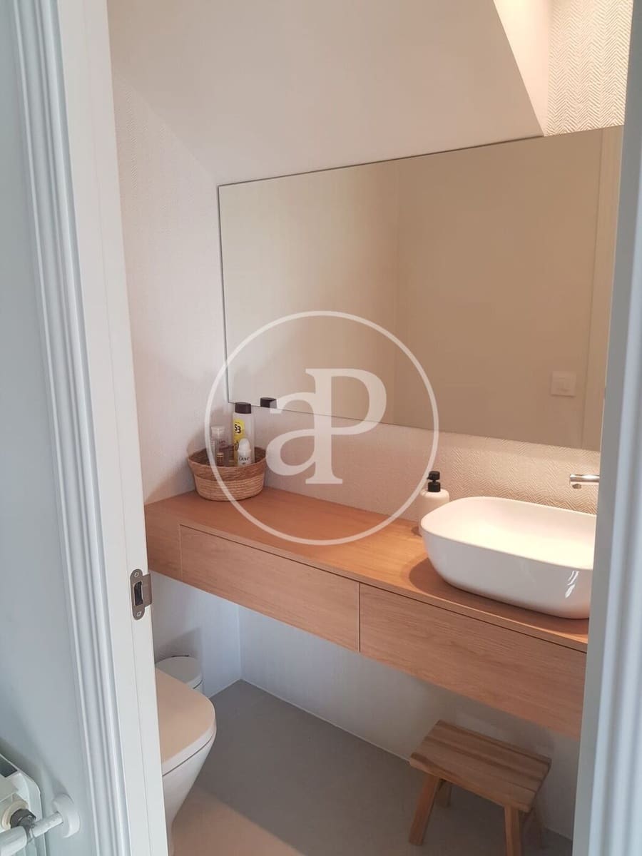 6 soveværelse Villa til salg i Paterna med swimmingpool - € 695.000 (Ref: 9525674)