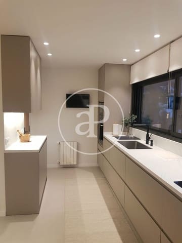 6 soveværelse Villa til salg i Terramelar, Paterna med swimmingpool - € 695.000 (Ref: 9525674)