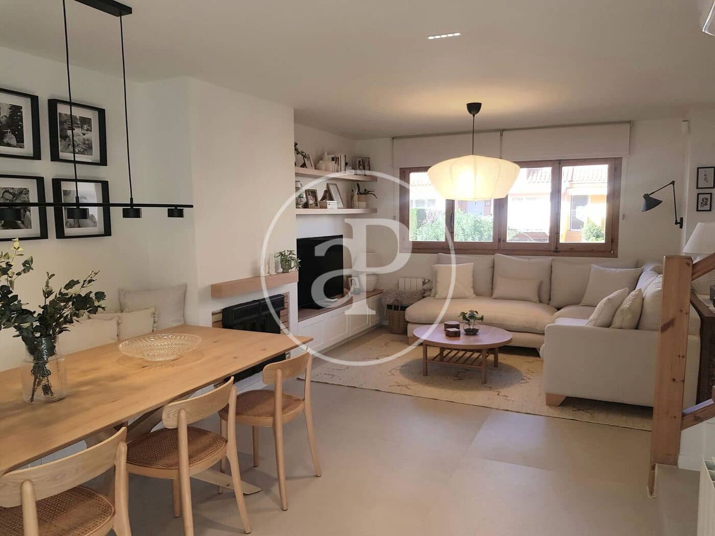 6 soveværelse Villa til salg i Paterna med swimmingpool - € 695.000 (Ref: 9525674)