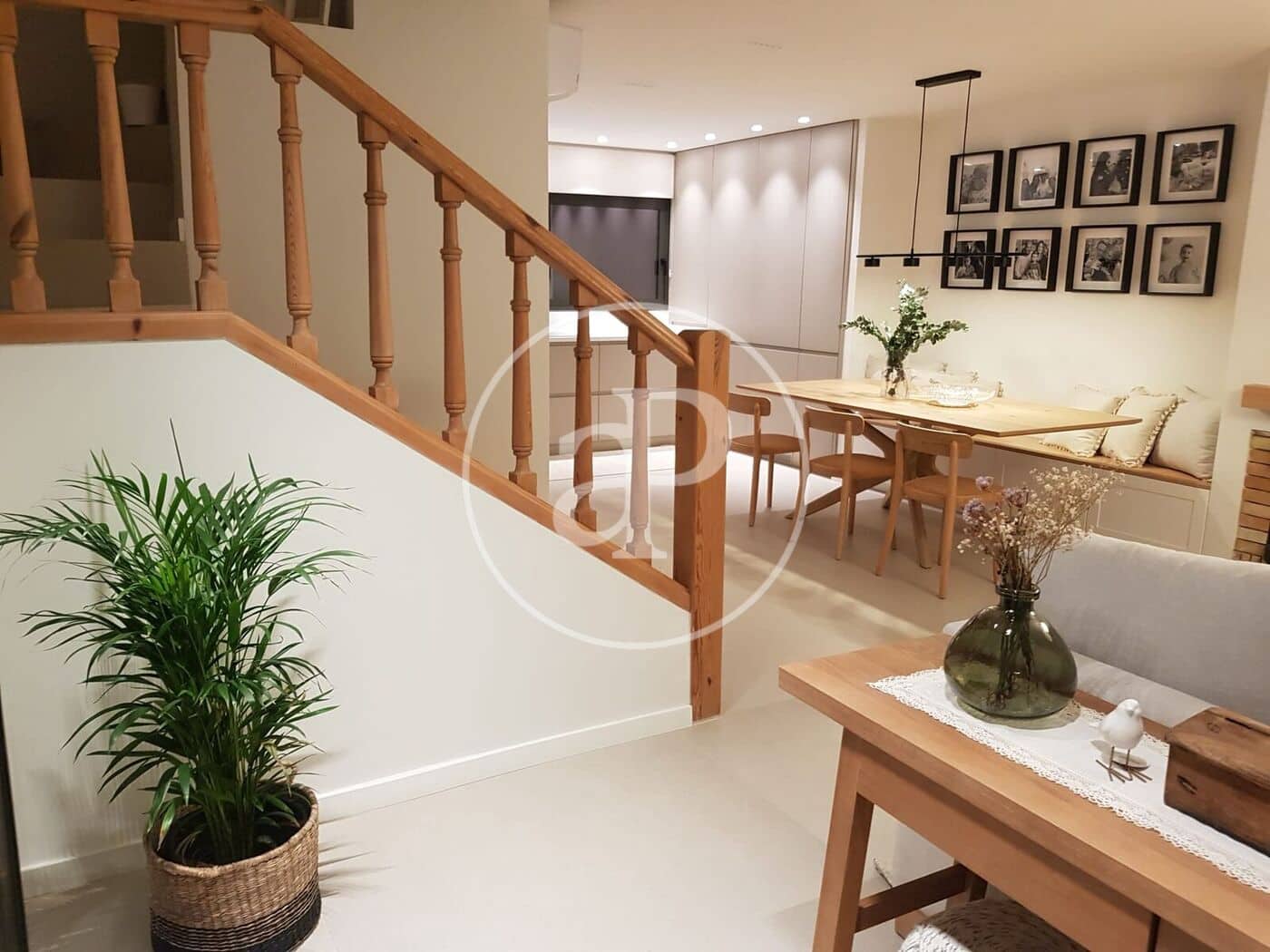 6 soveværelse Villa til salg i Paterna med swimmingpool - € 695.000 (Ref: 9525674)