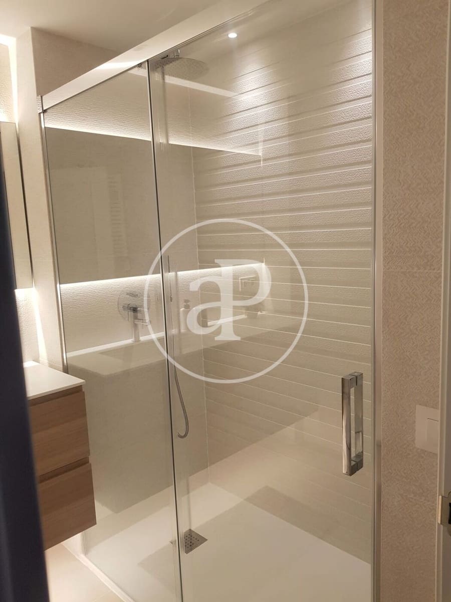 6 soveværelse Villa til salg i Paterna med swimmingpool - € 695.000 (Ref: 9525674)