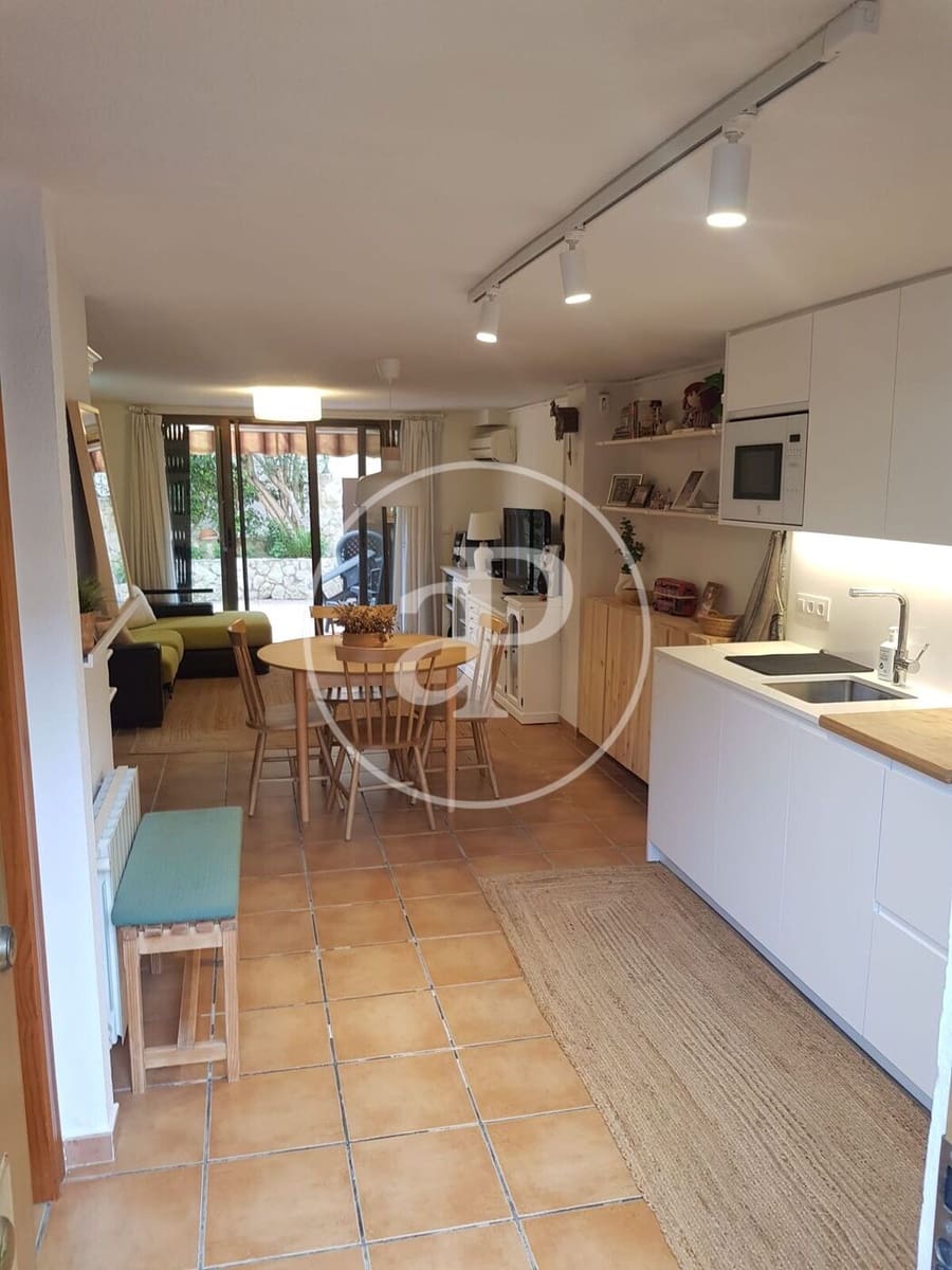 6 soveværelse Villa til salg i Paterna med swimmingpool - € 695.000 (Ref: 9525674)