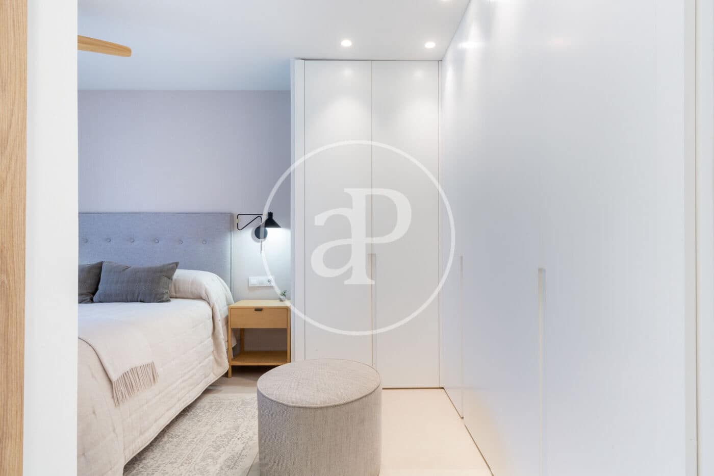 6 bedroom Villa for sale in Paterna with pool - € 695,000 (Ref: 9525674)