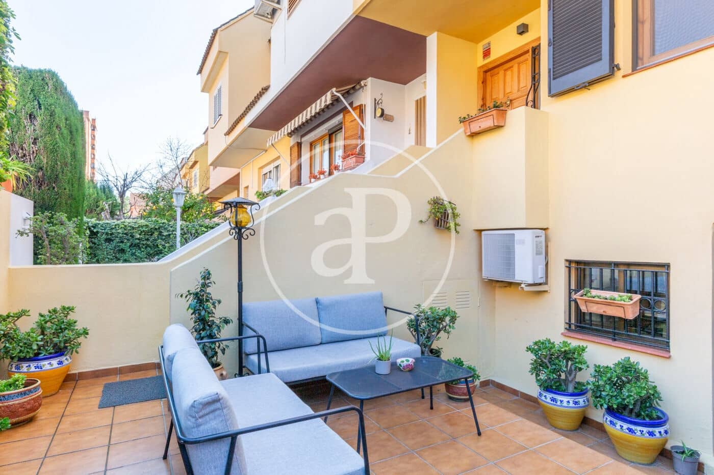 6 bedroom Villa for sale in Paterna with pool - € 695,000 (Ref: 9525674)