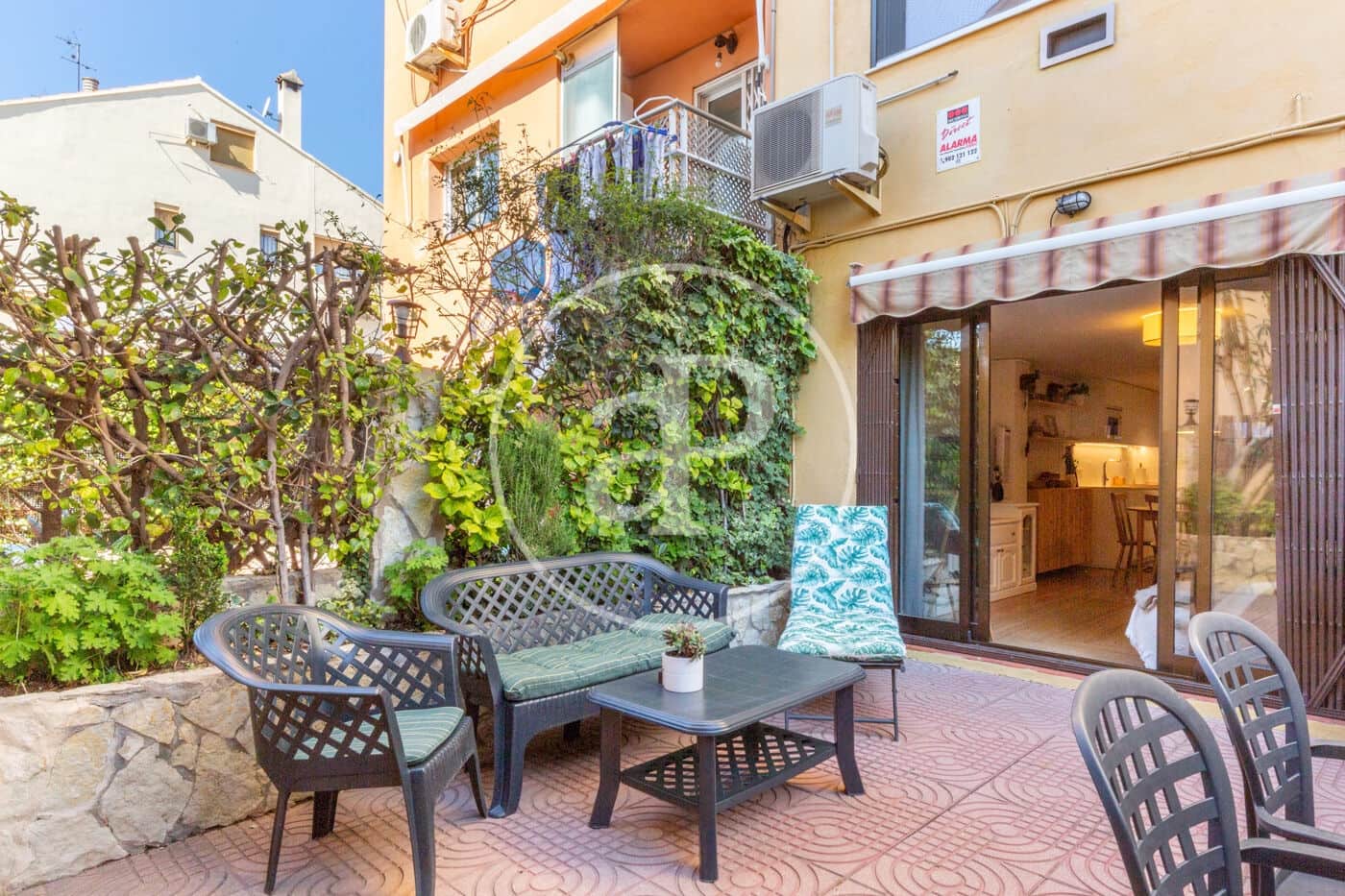 6 bedroom Villa for sale in Paterna with pool - € 695,000 (Ref: 9525674)