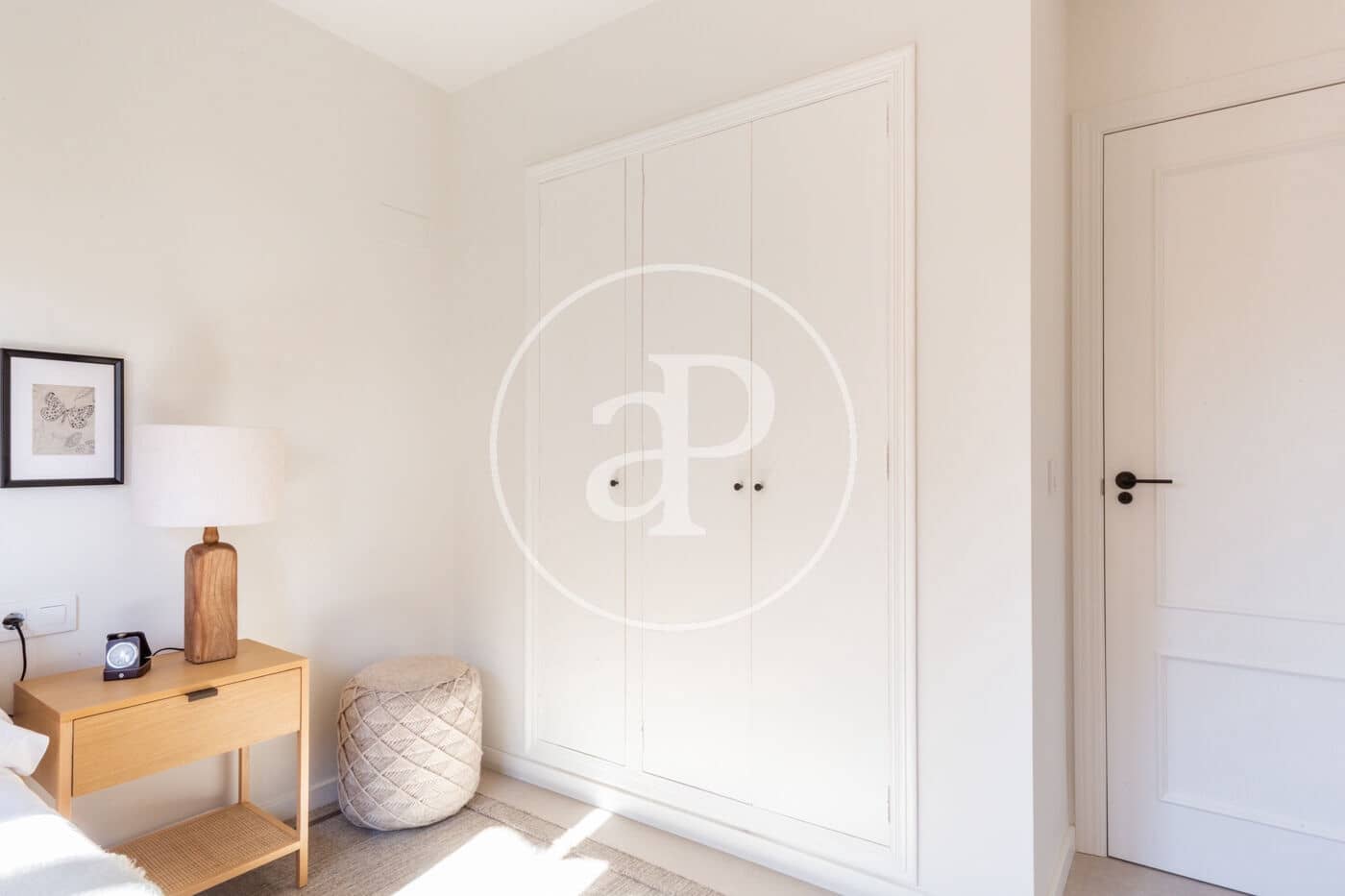 6 bedroom Villa for sale in Paterna with pool - € 695,000 (Ref: 9525674)