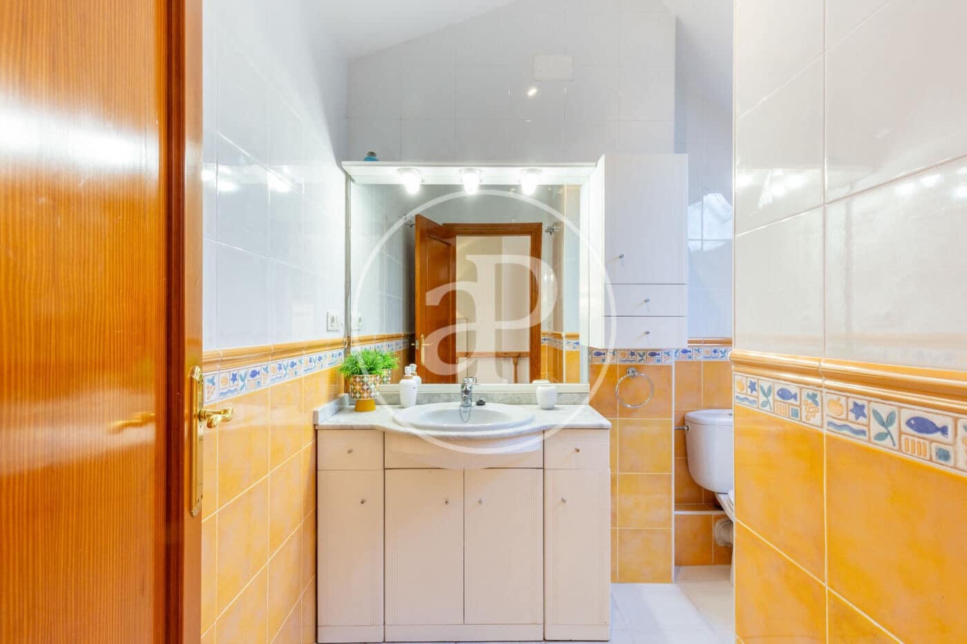 6 bedroom Villa for sale in Paterna with pool - € 695,000 (Ref: 9525674)