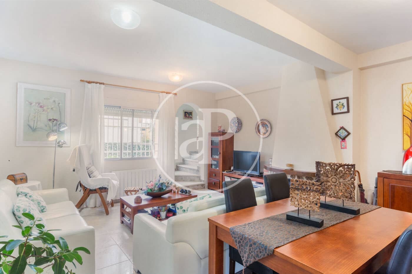 Chalet de 3 habitaciones en Náquera en venta con piscina - 350.000 € (Ref: 9525675)