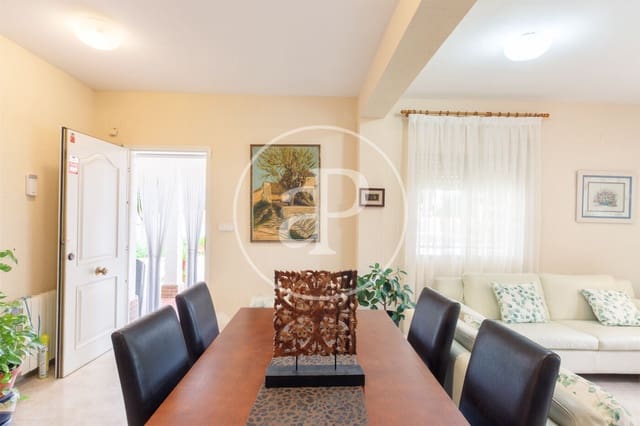 Chalet de 3 habitaciones en Náquera en venta con piscina - 350.000 € (Ref: 9525675)