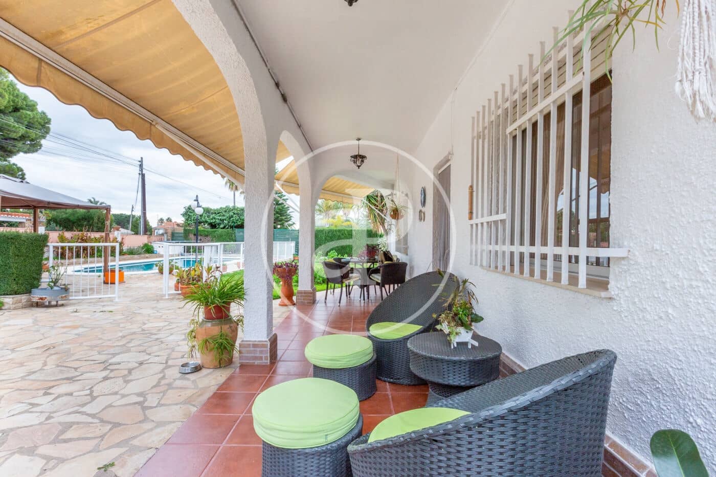 Chalet de 3 habitaciones en Náquera en venta con piscina - 350.000 € (Ref: 9525675)