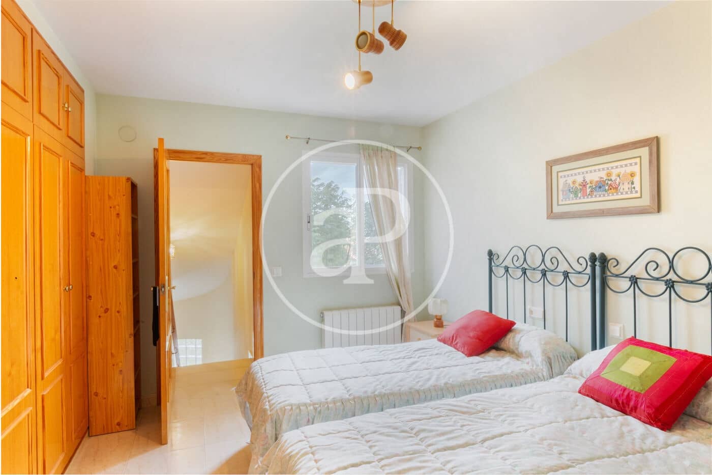 Chalet de 3 habitaciones en Náquera en venta con piscina - 350.000 € (Ref: 9525675)