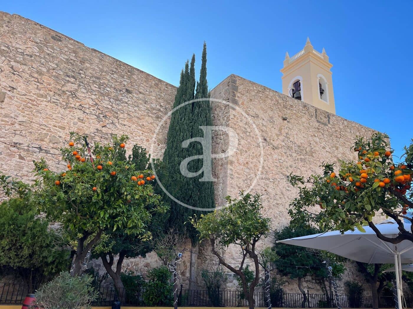 Rakentamaton maa myytävänä paikassa Calpe / Calp - 895 000 € (Ref: 9525676)