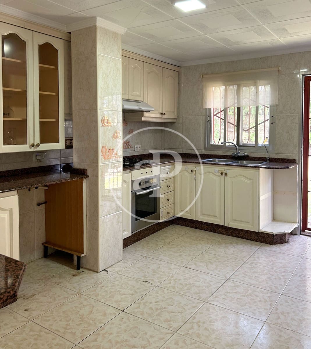 3 soveværelse Villa til salg i Torrent med swimmingpool - € 450.000 (Ref: 9525678)