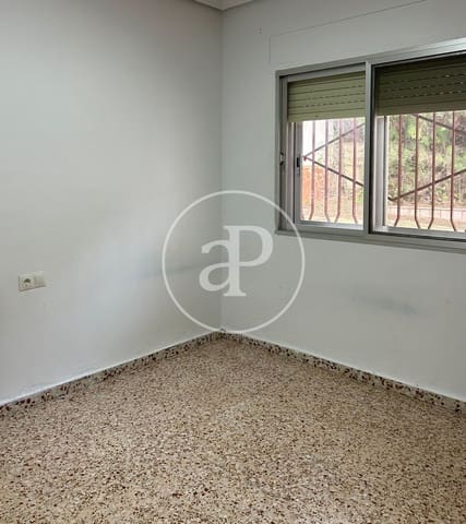 3 soveværelse Villa til salg i El Vedat de Torrente, Torrent med swimmingpool - € 450.000 (Ref: 9525678)