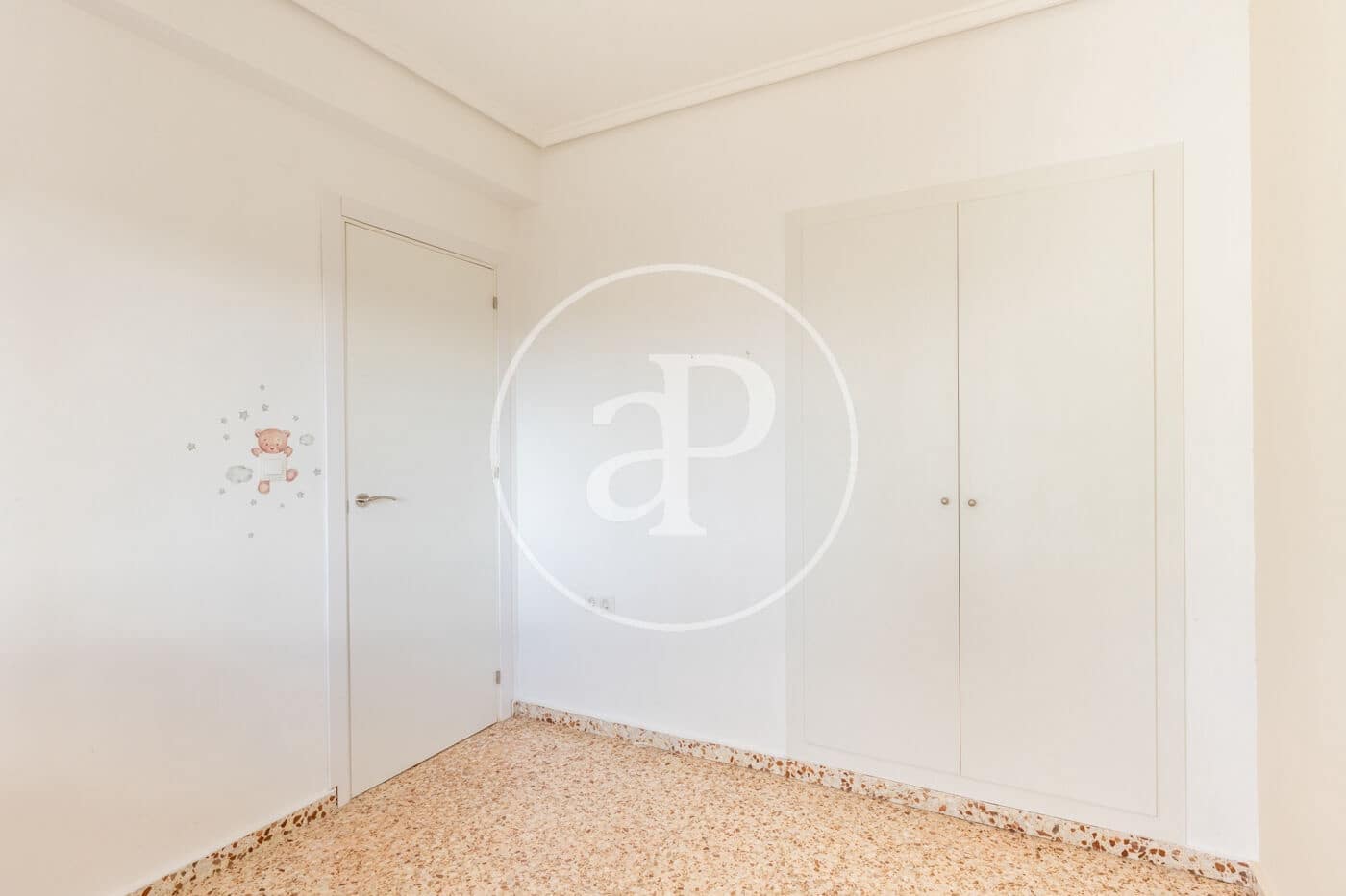 3 bedroom Villa for sale in Torrent with pool - € 450,000 (Ref: 9525678)