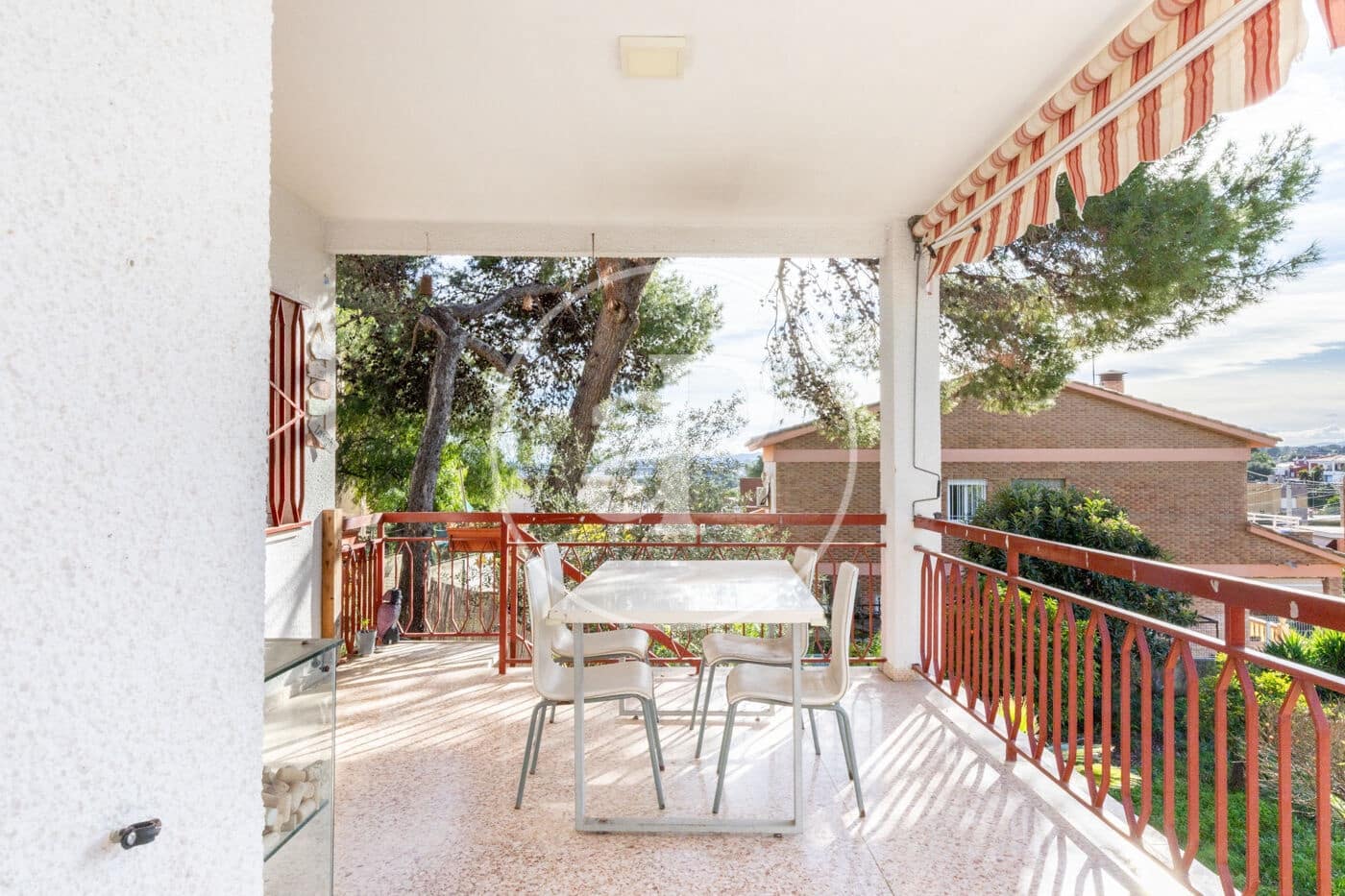 3 bedroom Villa for sale in Torrent with pool - € 450,000 (Ref: 9525678)