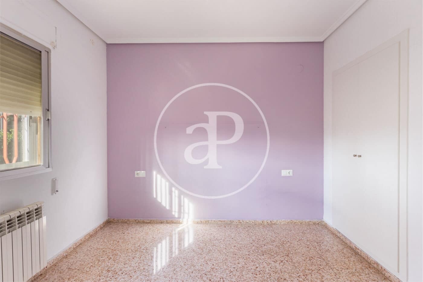 3 bedroom Villa for sale in Torrent with pool - € 450,000 (Ref: 9525678)