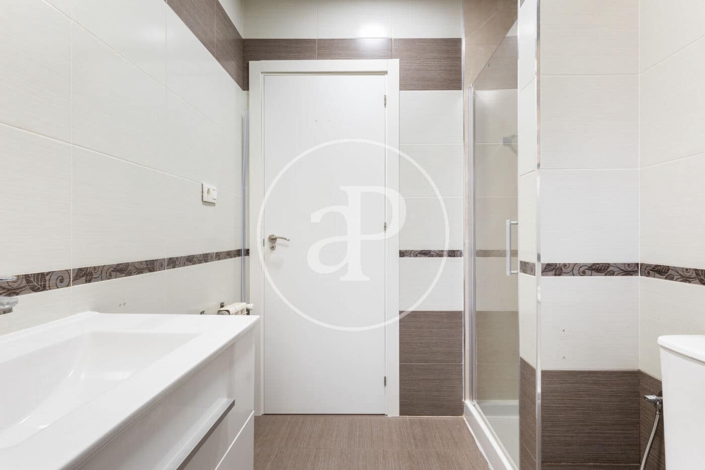 3 bedroom Villa for sale in Torrent with pool - € 450,000 (Ref: 9525678)