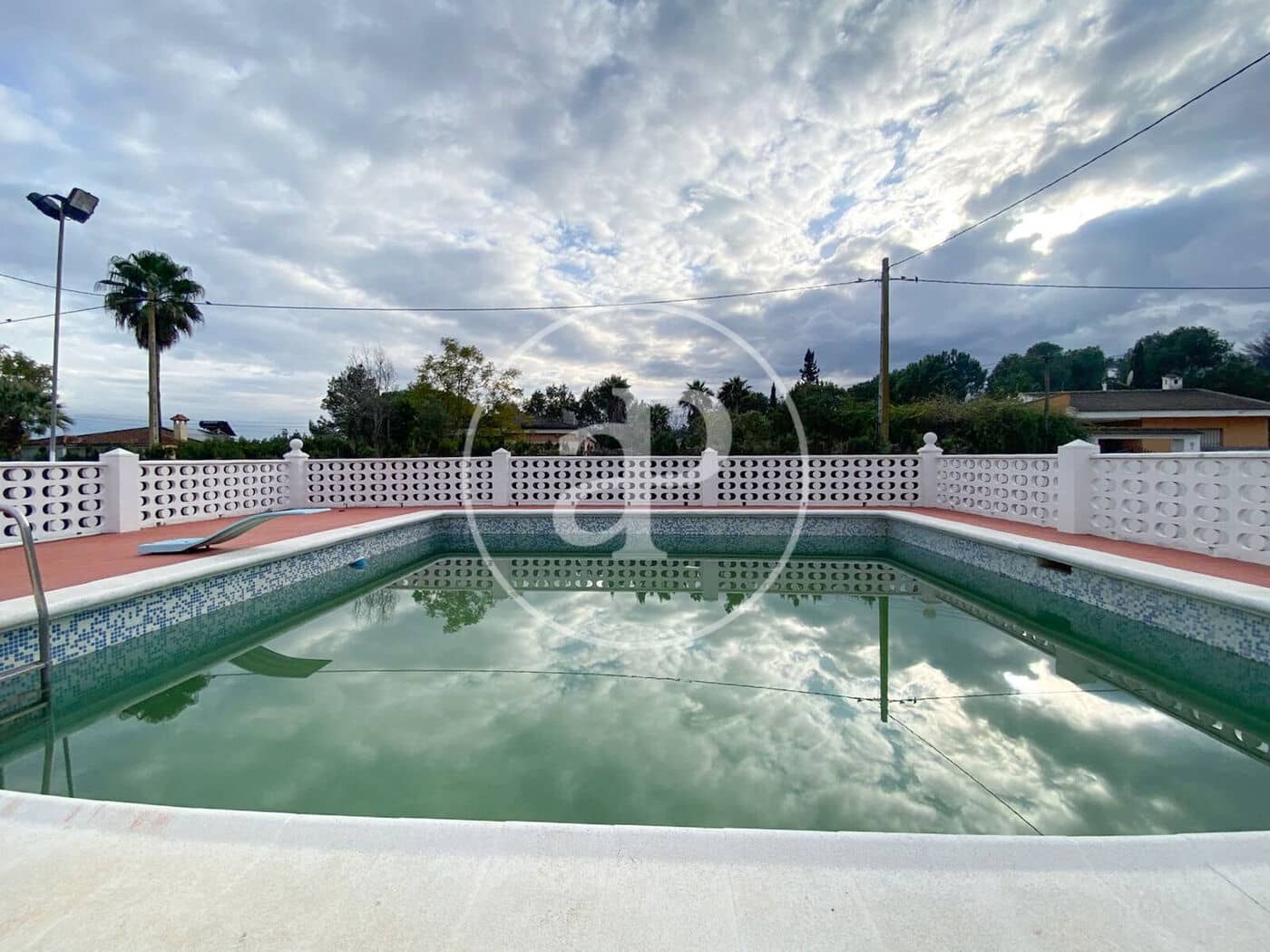 Chalet de 3 habitaciones en Alberic en venta con piscina - 193.000 € (Ref: 9525679)