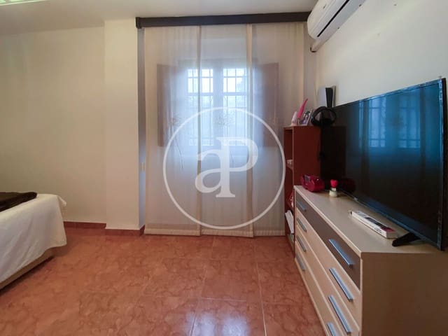 Chalet de 3 habitaciones en Alberic en venta con piscina - 193.000 € (Ref: 9525679)