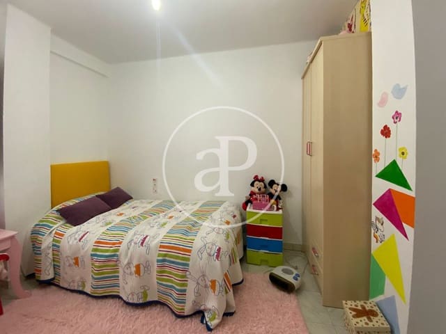 Chalet de 3 habitaciones en Alberic en venta con piscina - 193.000 € (Ref: 9525679)