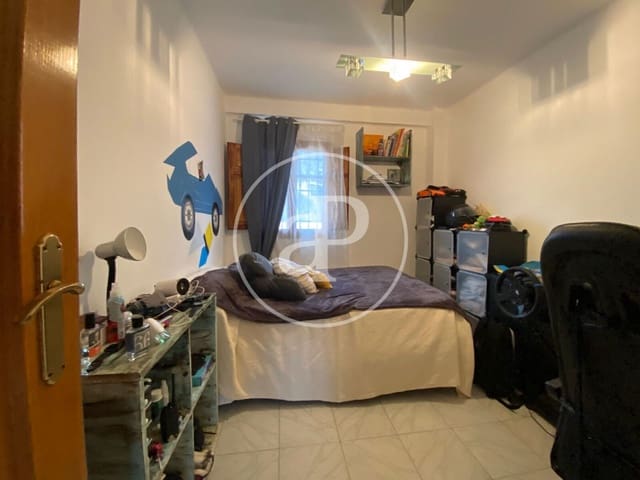 Chalet de 3 habitaciones en Alberic en venta con piscina - 193.000 € (Ref: 9525679)