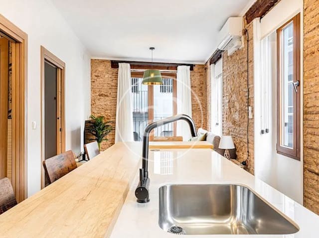 1 slaapkamer Appartement te huur in El Carme, Valencia stad - € 2.100 (Ref: 9525682)