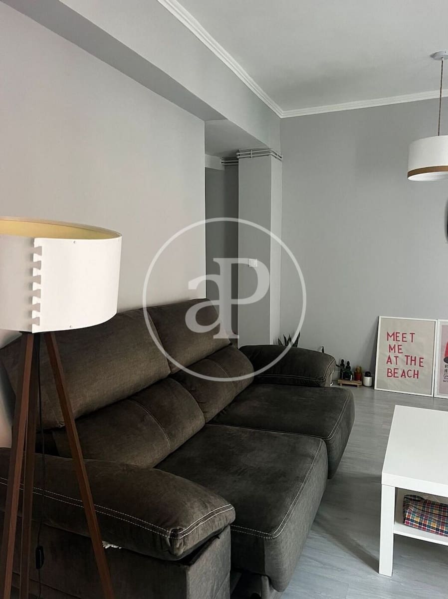 3 bedroom Apartment for rent in Valencia city - € 1,350 (Ref: 9525685)