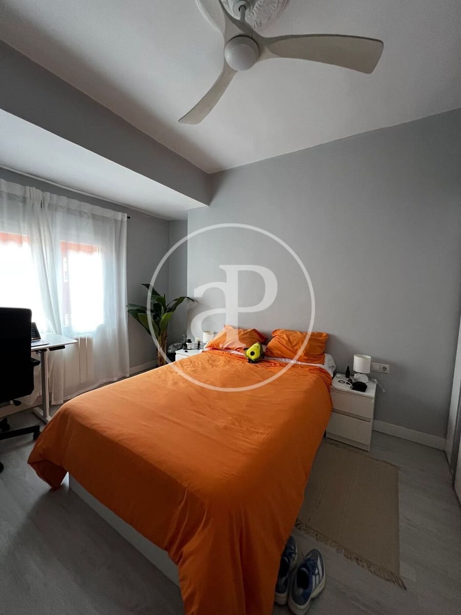 3 bedroom Apartment for rent in Valencia city - € 1,350 (Ref: 9525685)
