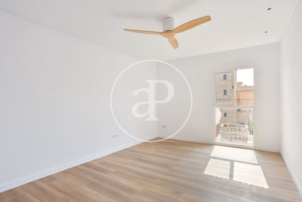 Apartamento de 3 habitaciones en València ciudad en venta - 245.000 € (Ref: 9525687)