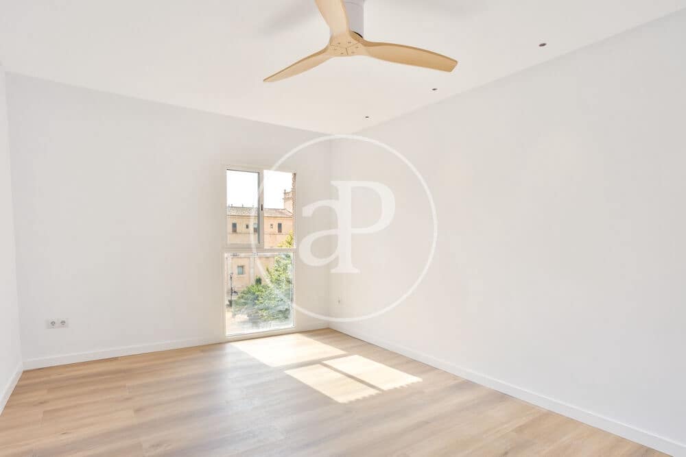 Apartamento de 3 habitaciones en València ciudad en venta - 245.000 € (Ref: 9525687)