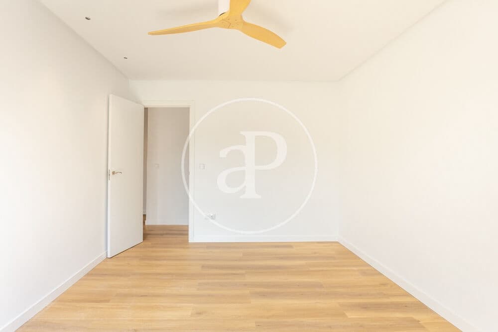 Apartamento de 3 habitaciones en València ciudad en venta - 245.000 € (Ref: 9525687)