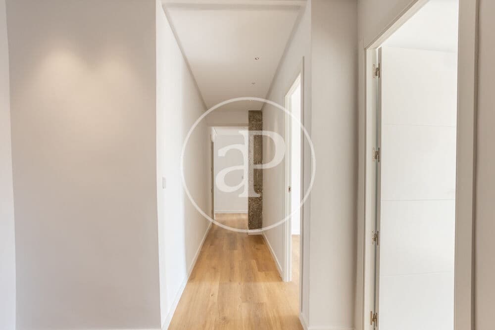 Apartamento de 3 habitaciones en València ciudad en venta - 245.000 € (Ref: 9525687)