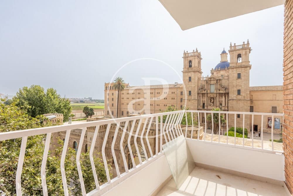 Apartamento de 3 habitaciones en València ciudad en venta - 245.000 € (Ref: 9525687)