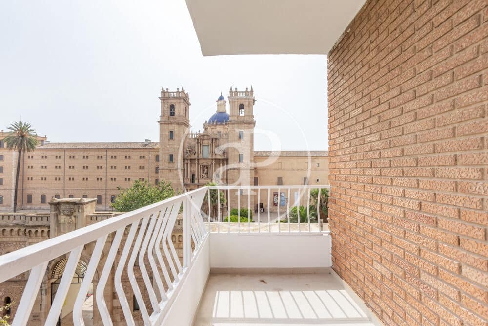 Apartamento de 3 habitaciones en València ciudad en venta - 245.000 € (Ref: 9525687)