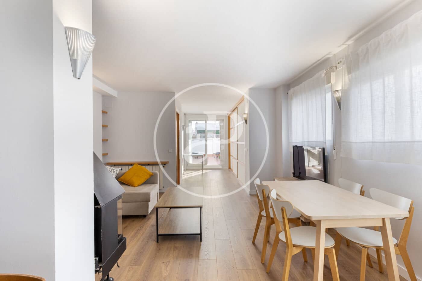 Penthouse de 1 chambre à louer à Valence ville - 1 400 € (Ref: 9525688)