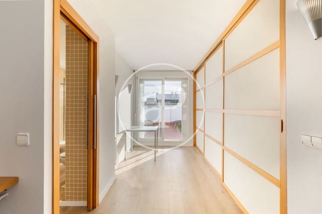 1 sypialnia Penthouse do wynajęcia w Arrancapins, Miasto Walencja - 1 400 € (Ref: 9525688)