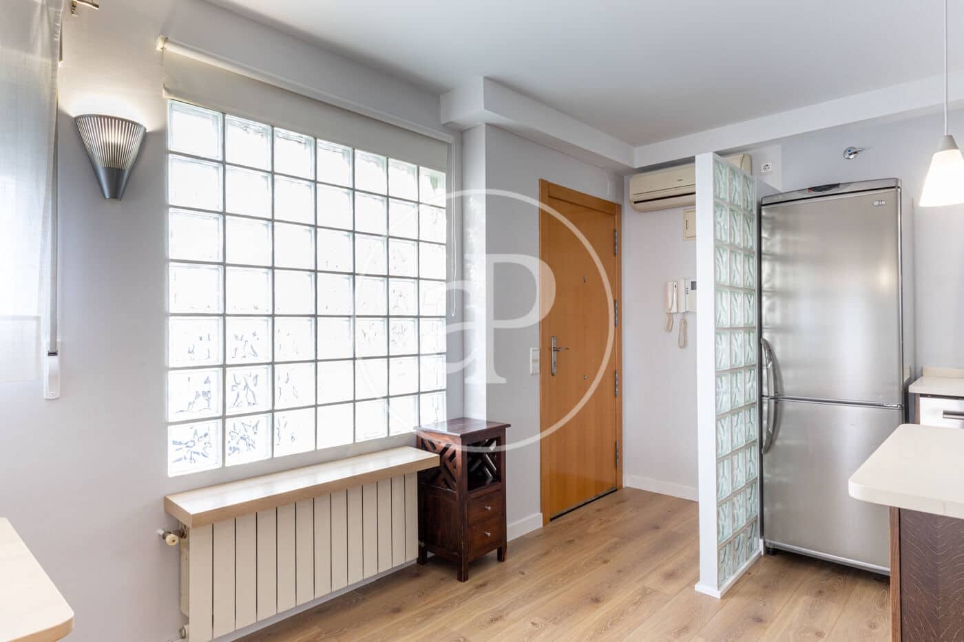 Penthouse de 1 chambre à louer à Valence ville - 1 400 € (Ref: 9525688)