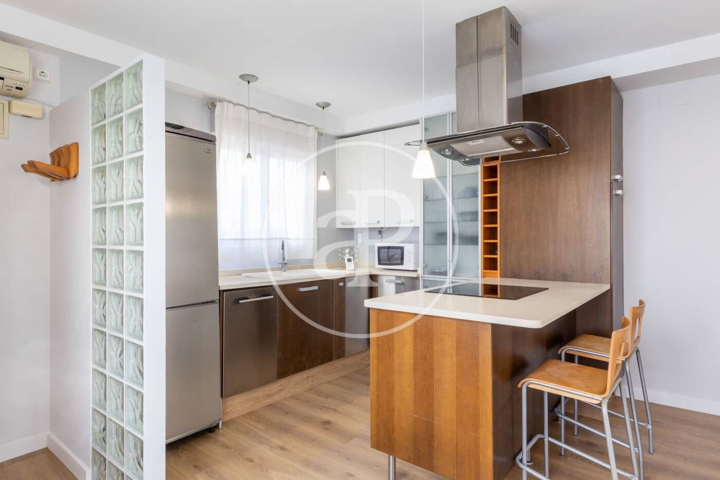 Penthouse de 1 chambre à louer à Valence ville - 1 400 € (Ref: 9525688)